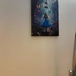 Alice's House דירה *
