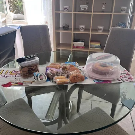 Alice's House דירה